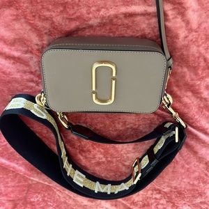 Marc Jacob’s snapshot purse